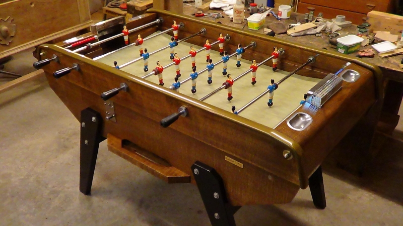 baby foot loup blanc